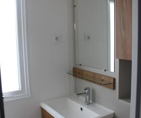 La Nature En Famille אתר קמפינג *